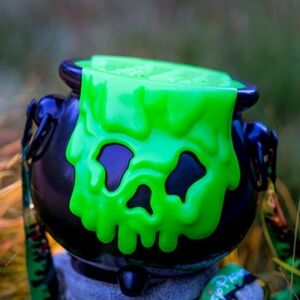 Disney Collectible| Green Calderon Popcorn Bucket